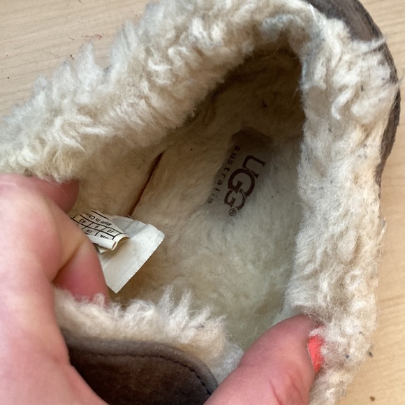 Mens UGG gray suede leather indoor outdoor slides in GUC minimal wear like new - Picture 5 of 8